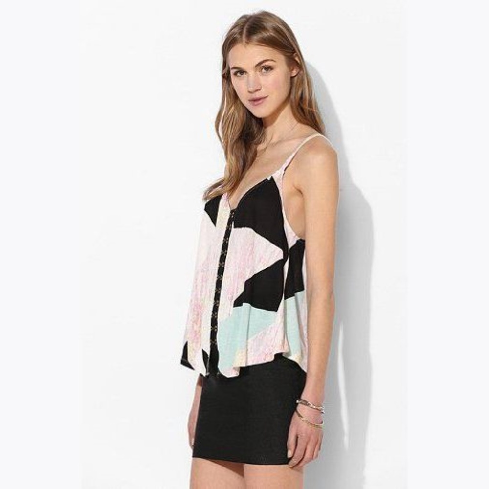 UO Silence + Noise Hook & Eye Cami Tank Top sz S - Picture 2 of 8